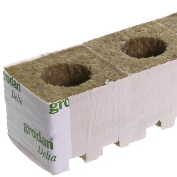 Grodan Rockwool Blocks Large Hole 7,5 x7,5x6,5cm (Box of 384 pcs)